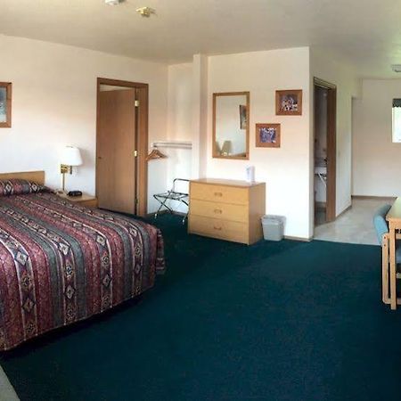 Mini Golden Inns Motel Hungry Horse ภายนอก รูปภาพ