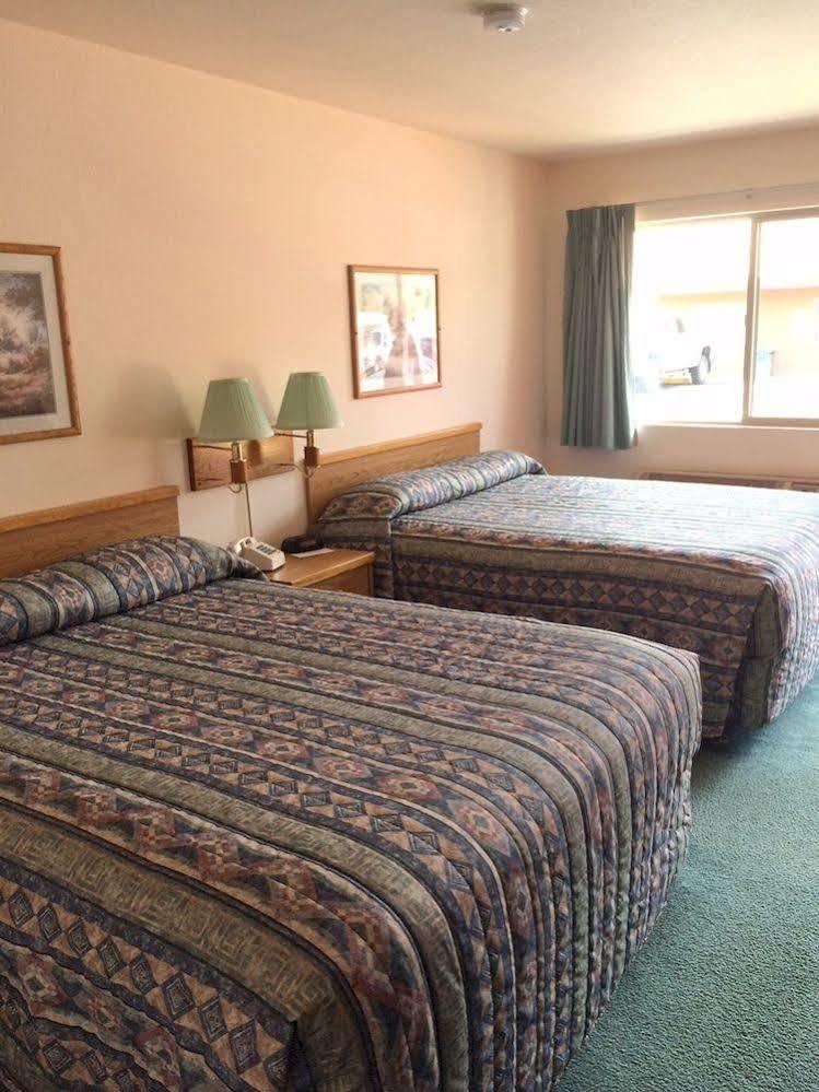 Mini Golden Inns Motel Hungry Horse ภายนอก รูปภาพ